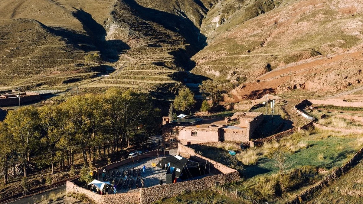 可隆携手觅蓝共建囊谦自然服务中心，联名公益系列落地上海