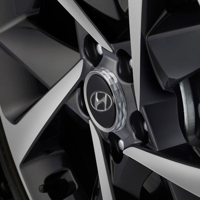 1716880310156128.jpg pexels-hyundaimotorgroup-11284324.jpg